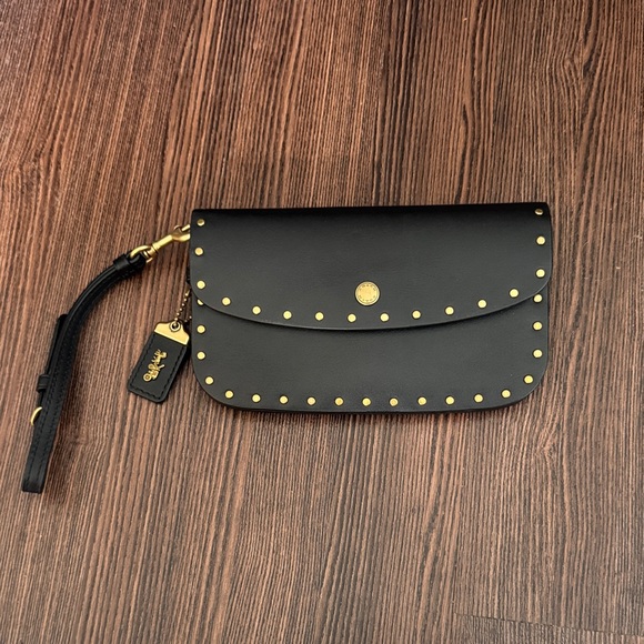 COACH STYLE # F29765 CLUTCH WITH RIVETS BLACK/BRASS NWT - Picture 1 of 7
